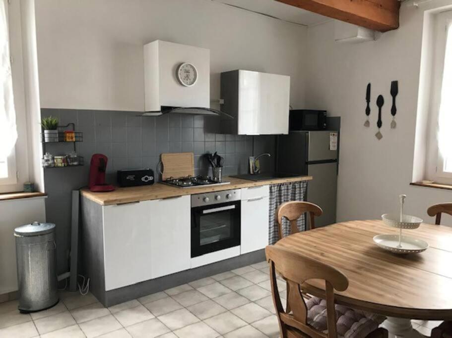 Agreable Maison De VillageLéran エクステリア 写真