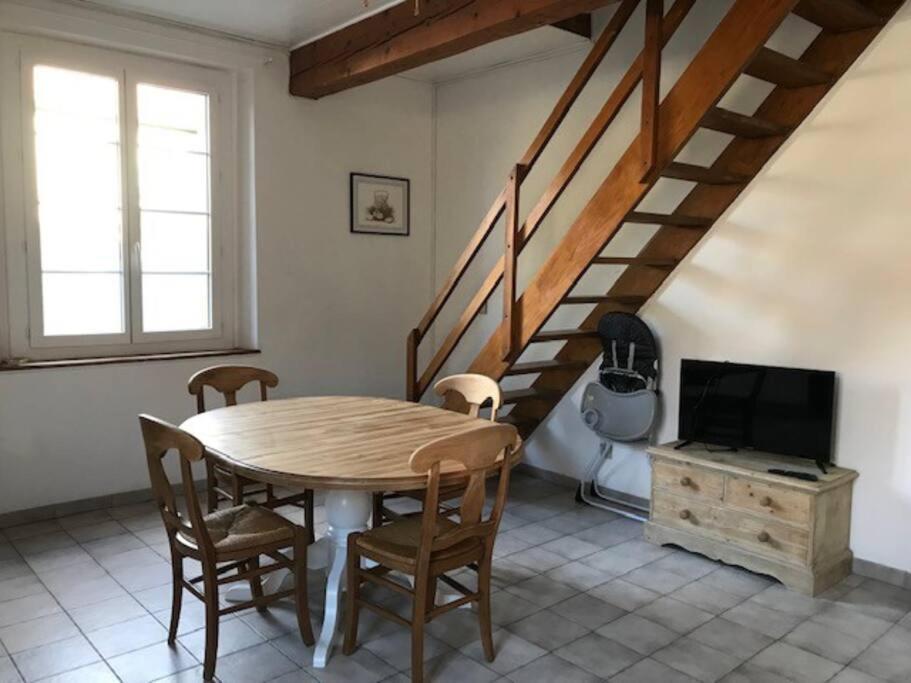 Agreable Maison De VillageLéran エクステリア 写真